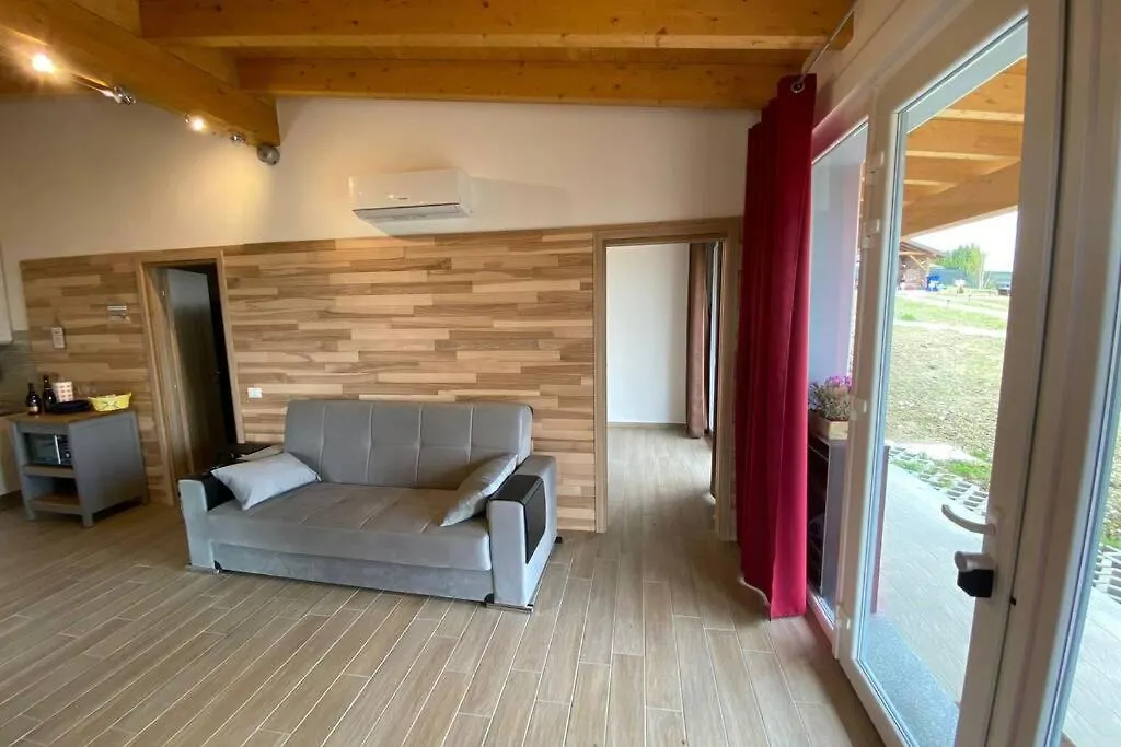Villa Casa Vacanza Con Piscina,Area Giochi Bambini. Santa Maria della Versa Italy