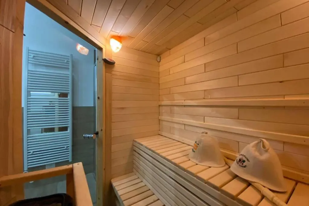 Casa Vacanza Con Piscina,Area Giochi Bambini. Santa Maria della Versa Villa